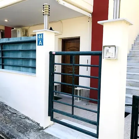 Despy's House Near To Sea And To The Airport Skg Apartment