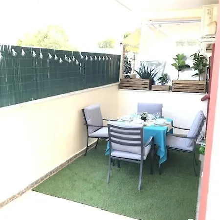 Apartment Despy's House Near To Sea And To The Airport Skg Plagiarion